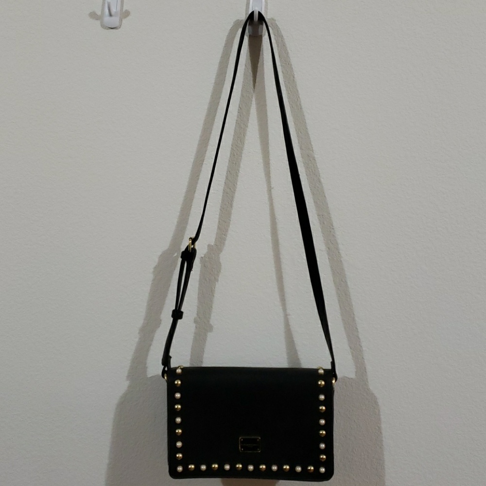 Black purse